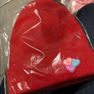 Limited edition beanie Jeffree star Red hat